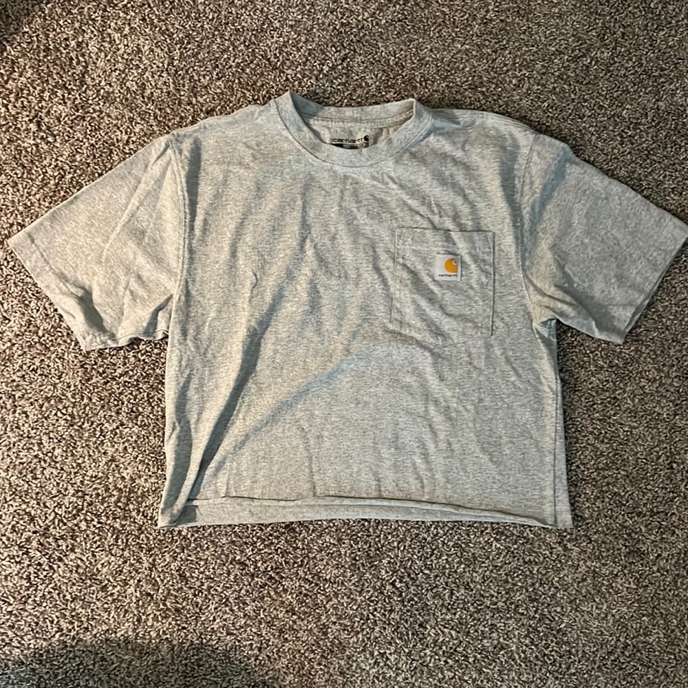 Carhartt cropped grey t-shirt (size small, but fits more like a medium/large)